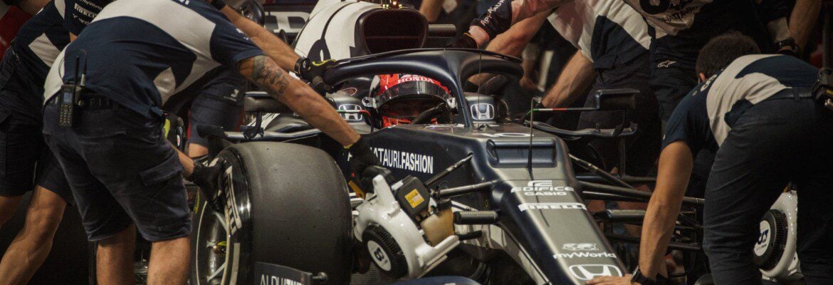 Gasly e Tsunoda em ação com a AlphaTauri F1 em Ímola Gasly e Tsunoda em ação com a AlphaTauri F1 em Ímola