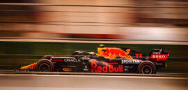 Perez e Leclerc liberados pelos comissários da F1