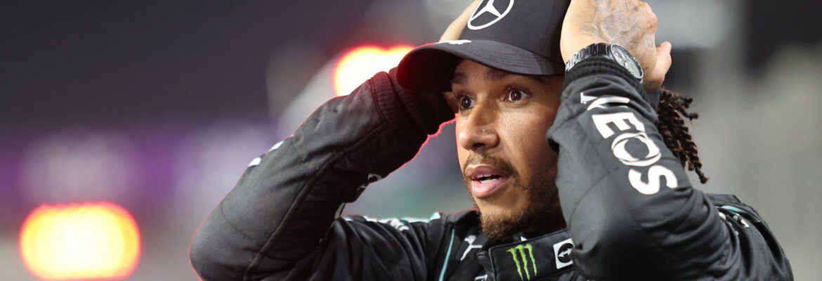 Hamilton diz que não entendeu incidente com Verstappen Hamilton diz que não entendeu incidente com Verstappen