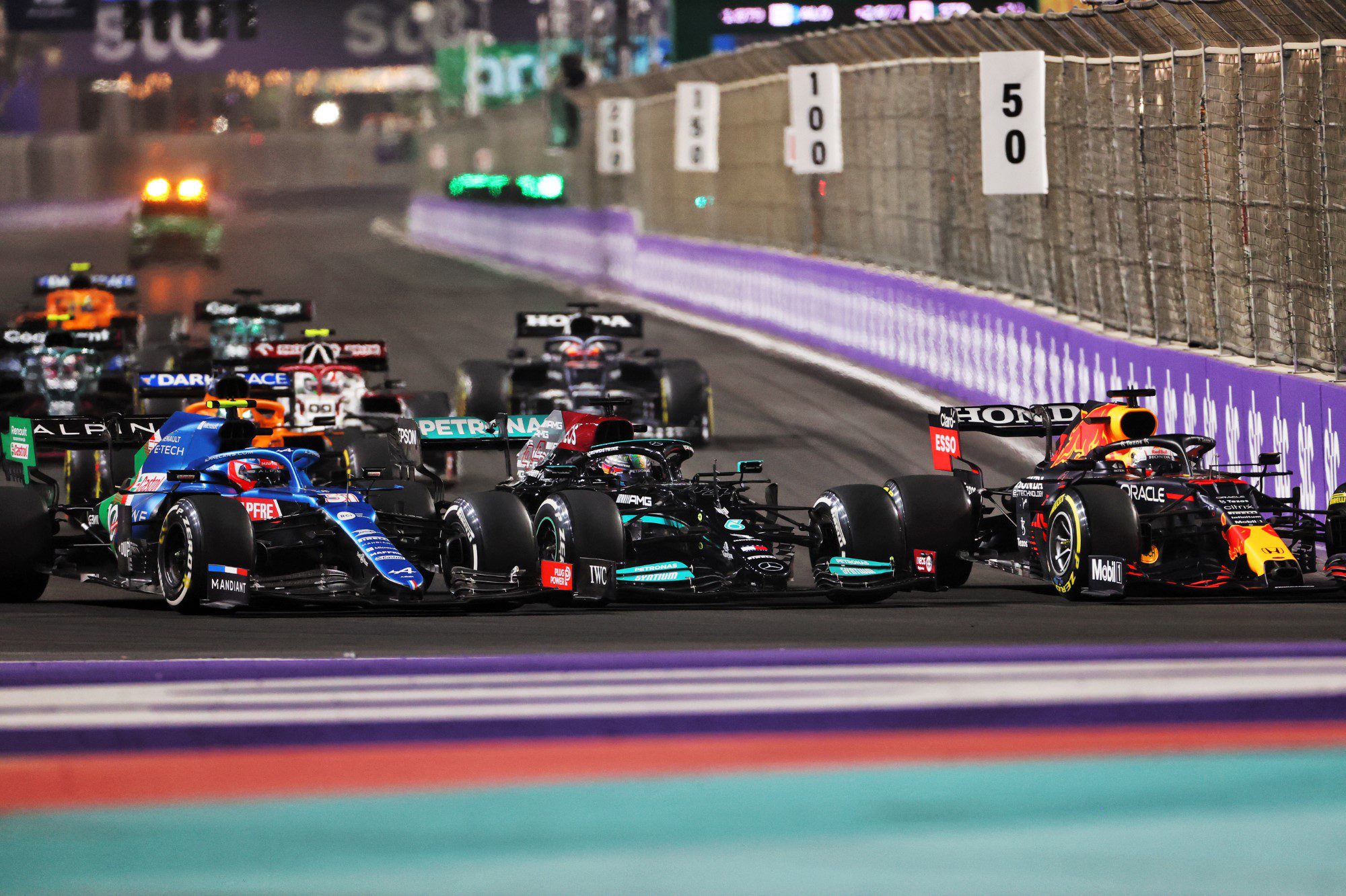 ¡Es la semana de las carreras!  Fin de semana especial del GP de Arabia Saudí