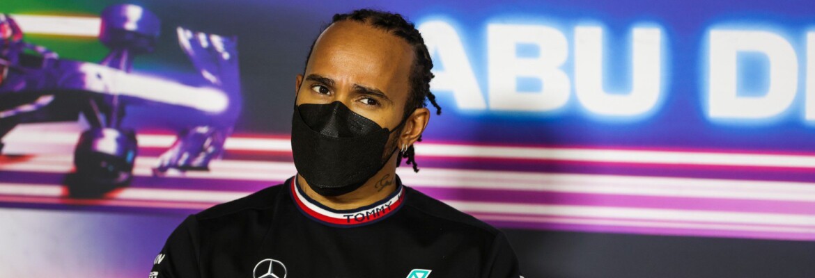 Hamilton deixa de seguir perfil da F1 nas redes sociais após Abu Dhabi