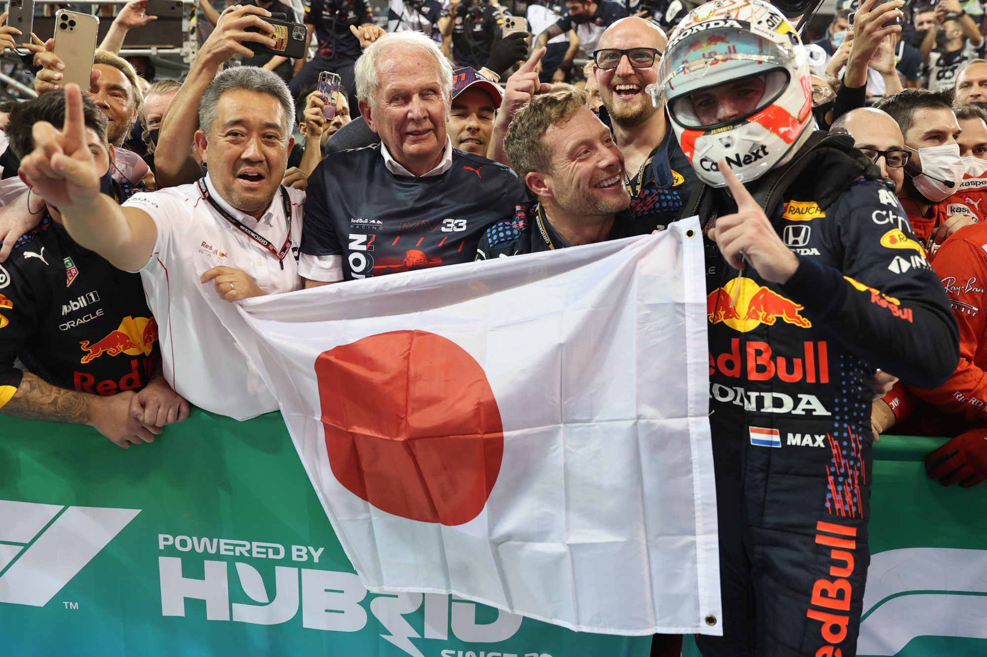 Masashi Yamamoto, Helmut Marko e Max Verstappen, Campeão, GP de Abu Dhabi, Yas Marina, F1 2021