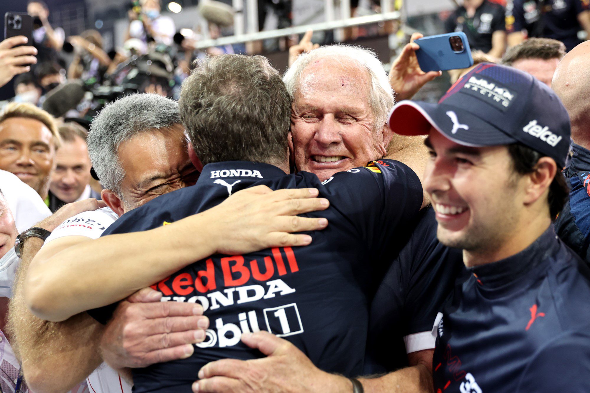 Masashi Yamamoto e Helmut Marko, Campeão, GP de Abu Dhabi, Yas Marina, F1 2021