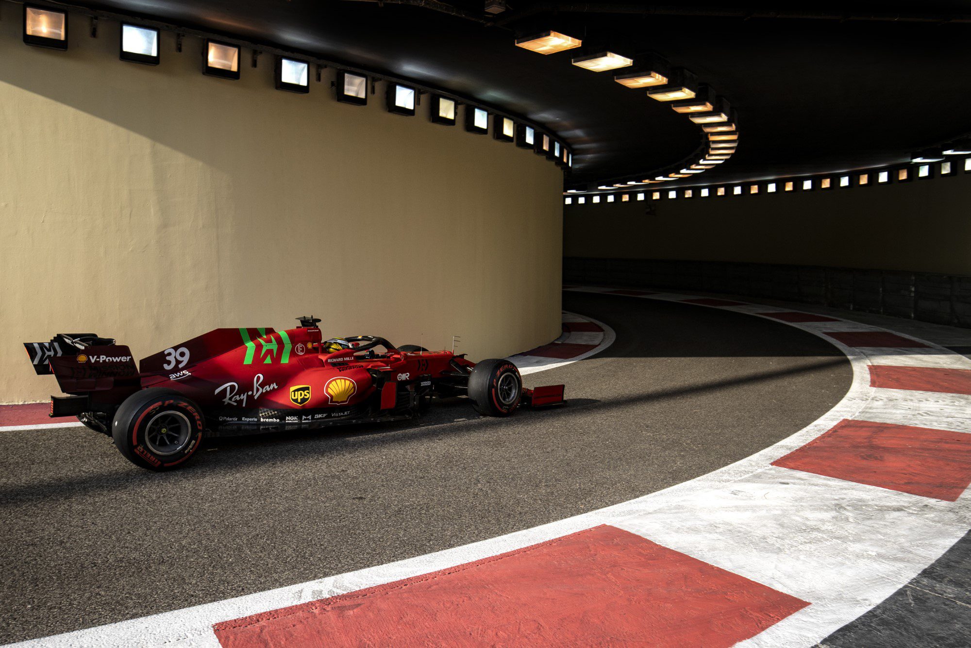 Robert Shwartzman, Ferrari, Testes Abu Dhabi, F1 2021