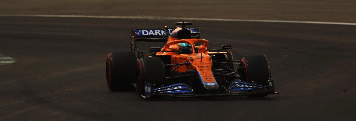 Vídeo: McLaren mostra galpão onde guarda carros de sua história na F1 Vídeo: McLaren mostra galpão onde guarda carros de sua história na F1
