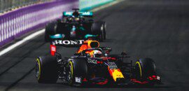 Verstappen recebe nova punição por batida com Hamilton, mas mantém 2º em Jeddah