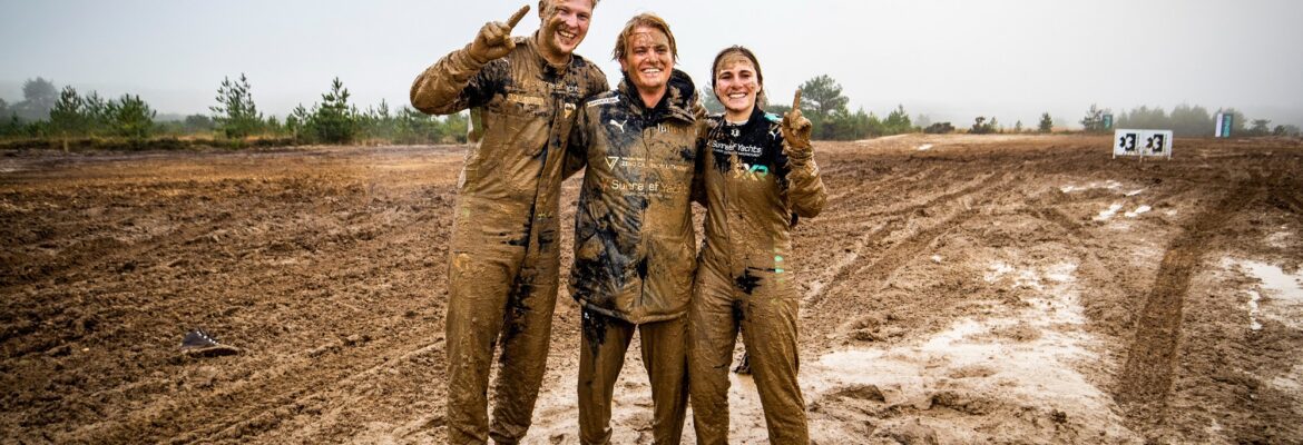 Vídeo: RXR comemora título na Extreme E com banho de lama na Inglaterra