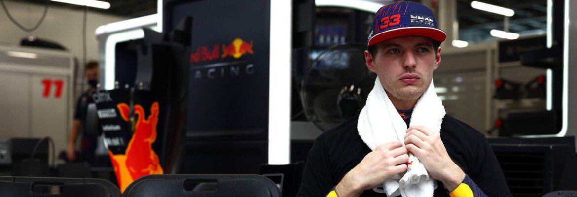“É frustrante e inaceitável”, afirma Verstappen sobre quebra no GP da Austrália de F1