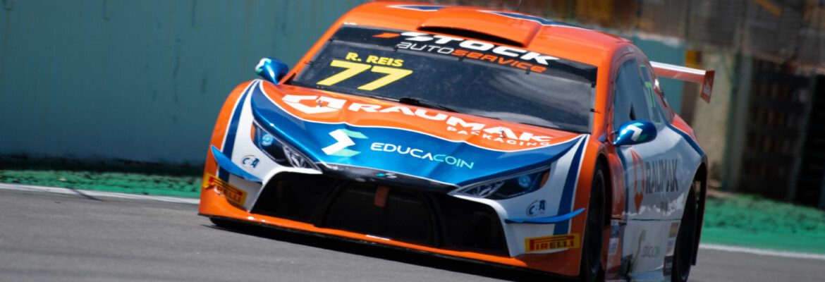Raphael Reis larga na pole position e crava recorde de Interlagos na Stock Light