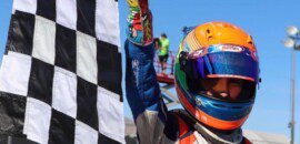 Enzo Vidmontiene é campeão do SKUSA Supernationals 24 na categoria Mini Swift