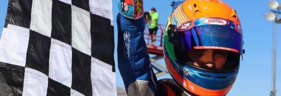 Enzo Vidmontiene é campeão do SKUSA Supernationals 24 na categoria Mini Swift