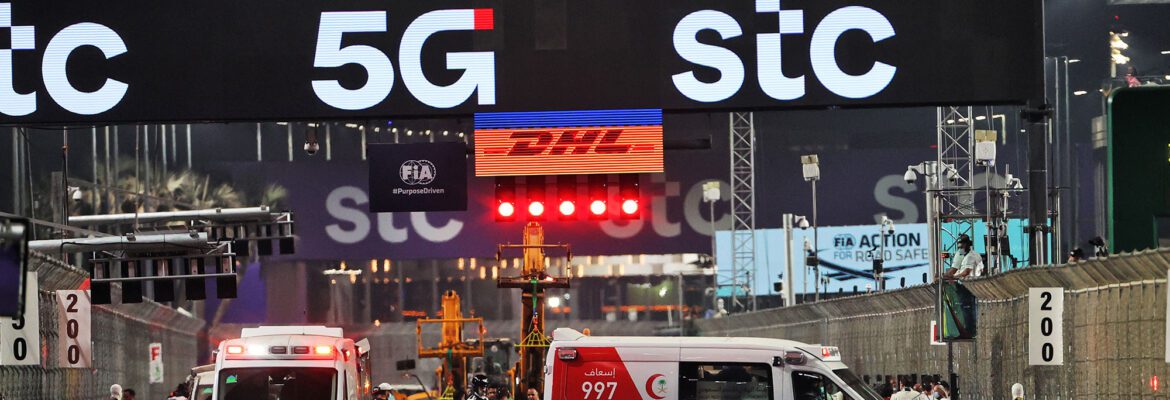 F2: Enzo Fittipaldi fratura o tornozelo em acidente na Arábia Saudita