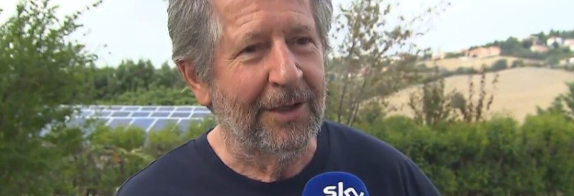 Pai de Valentino Rossi recebe alta de hospital após internação de 4 dias