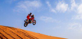 Barreda vence segunda especial nas motos. Sunderland vira líder do Dakar