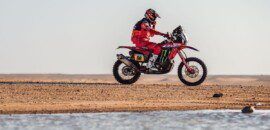 Barreda Bort vence quarta especial do Dakar. Sunderland segue na liderança nas motos