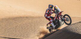Sunderland vence o Dakar nas motos. Giroud triunfa nos quadriciclos