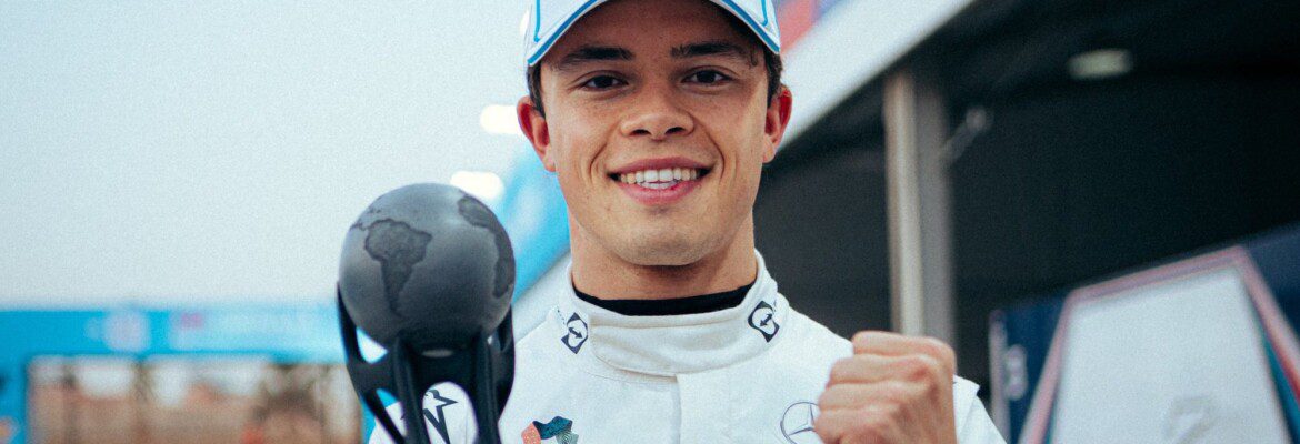 F1: De Vries testa carro da McLaren no circuito de Paul Ricard