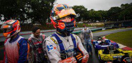 Car Racing/AmericaNet fatura pole position das 500 Milhas de Kart
