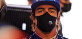 Chefe da Alpine faz comparação entre Vettel e Alonso