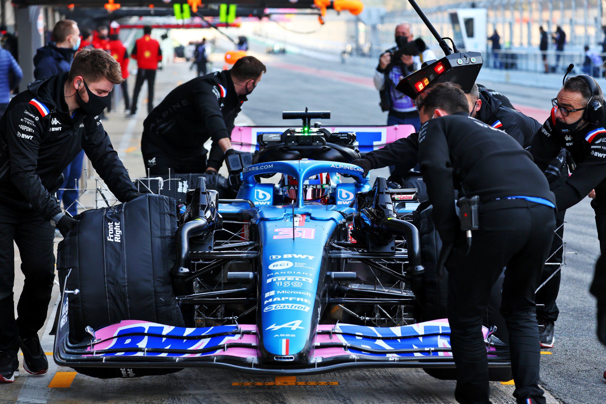 Galeria: imagens exclusivas da manhã do 2º dia de testes da F1 2022, em Barcelona Galeria: imagens exclusivas da manhã do 2º dia de testes da F1 2022, em Barcelona