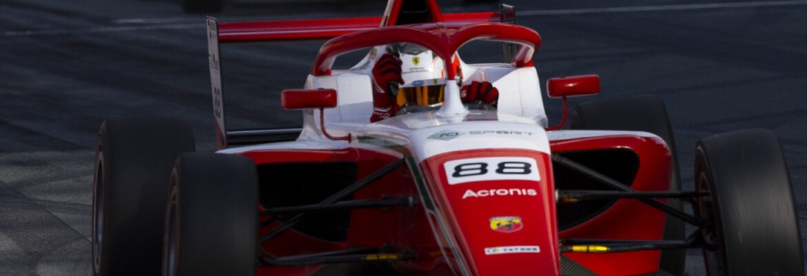 Rafa Câmara se despede de Dubai com mais uma vitória na F4 UAE