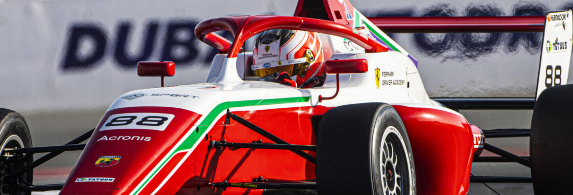 Rafa Câmara varre o sábado pela F4 UAE em Dubai e já é o maior vencedor da temporada