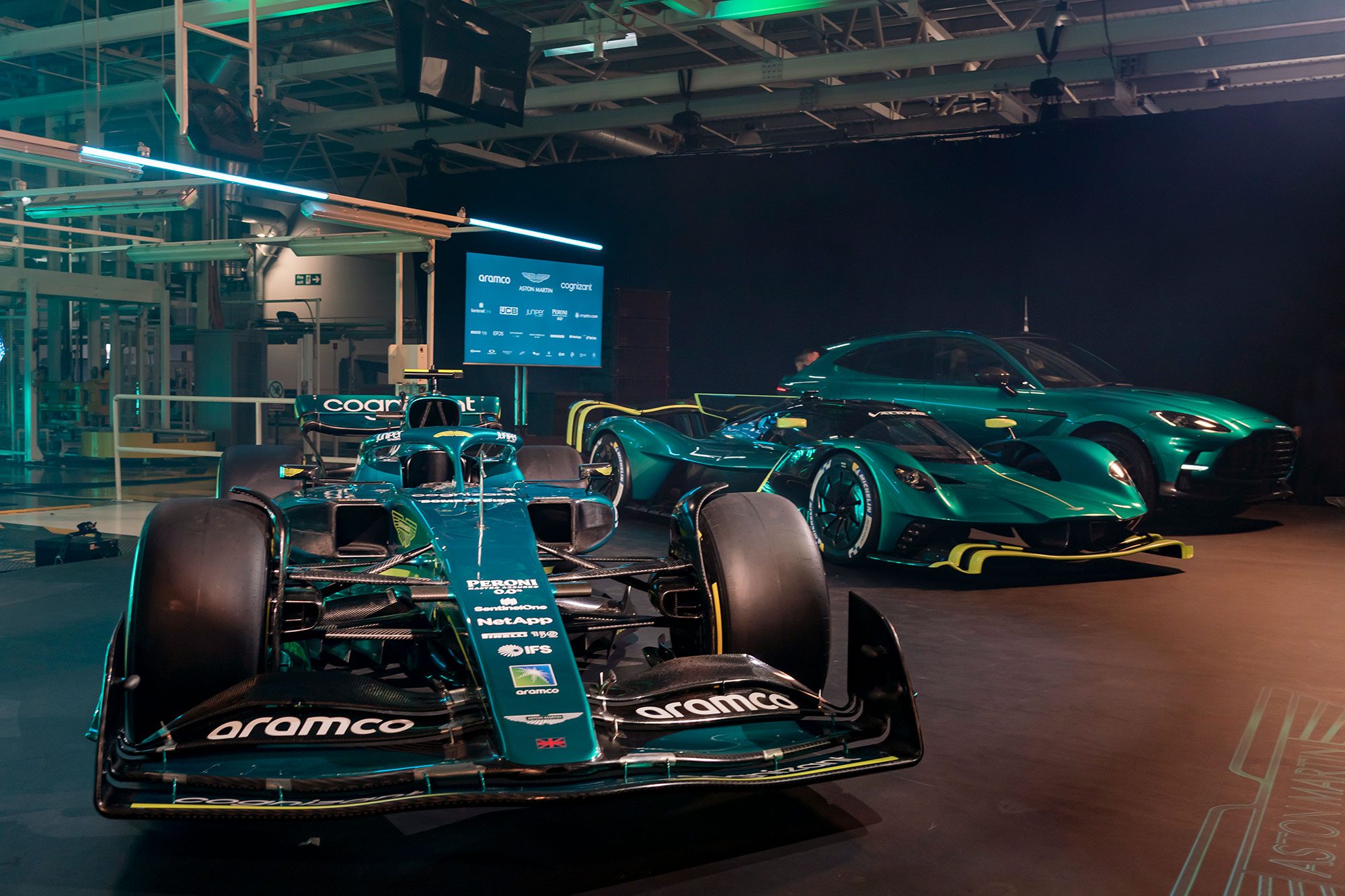 Galeria: confira as imagens do Aston Martin AMR22 para a F1 2022 Aston Martin AMR22 - F1 2022