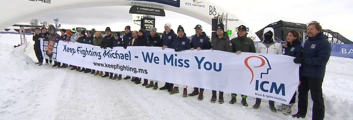 Foto: Pilotos fazem homenagem a Schumacher antes do início da Corrida dos Campeões