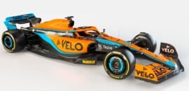 McLaren F1 foi para a pista em Barcelona