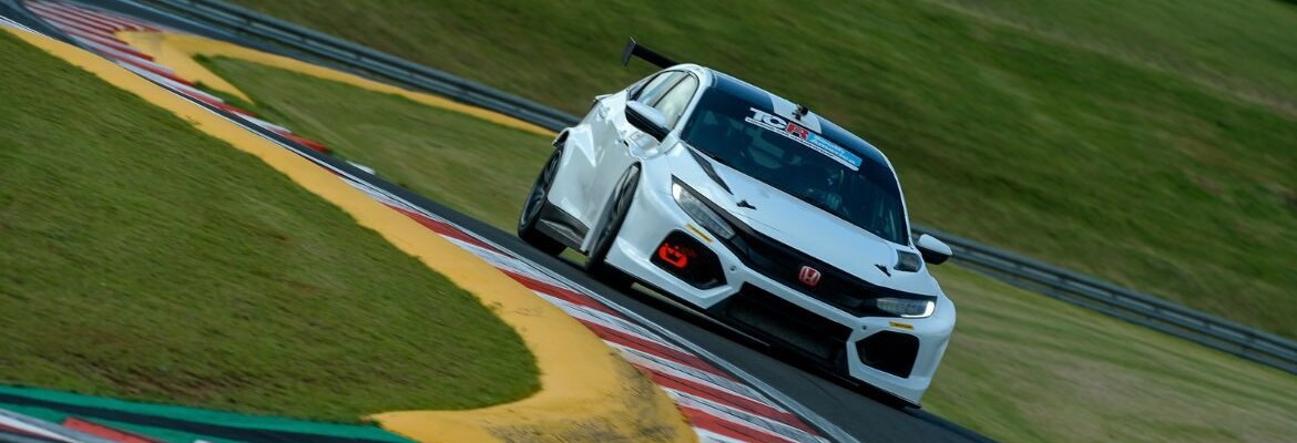 TCR South America faz primeiro teste coletivo da temporada 2022 no Velocitta