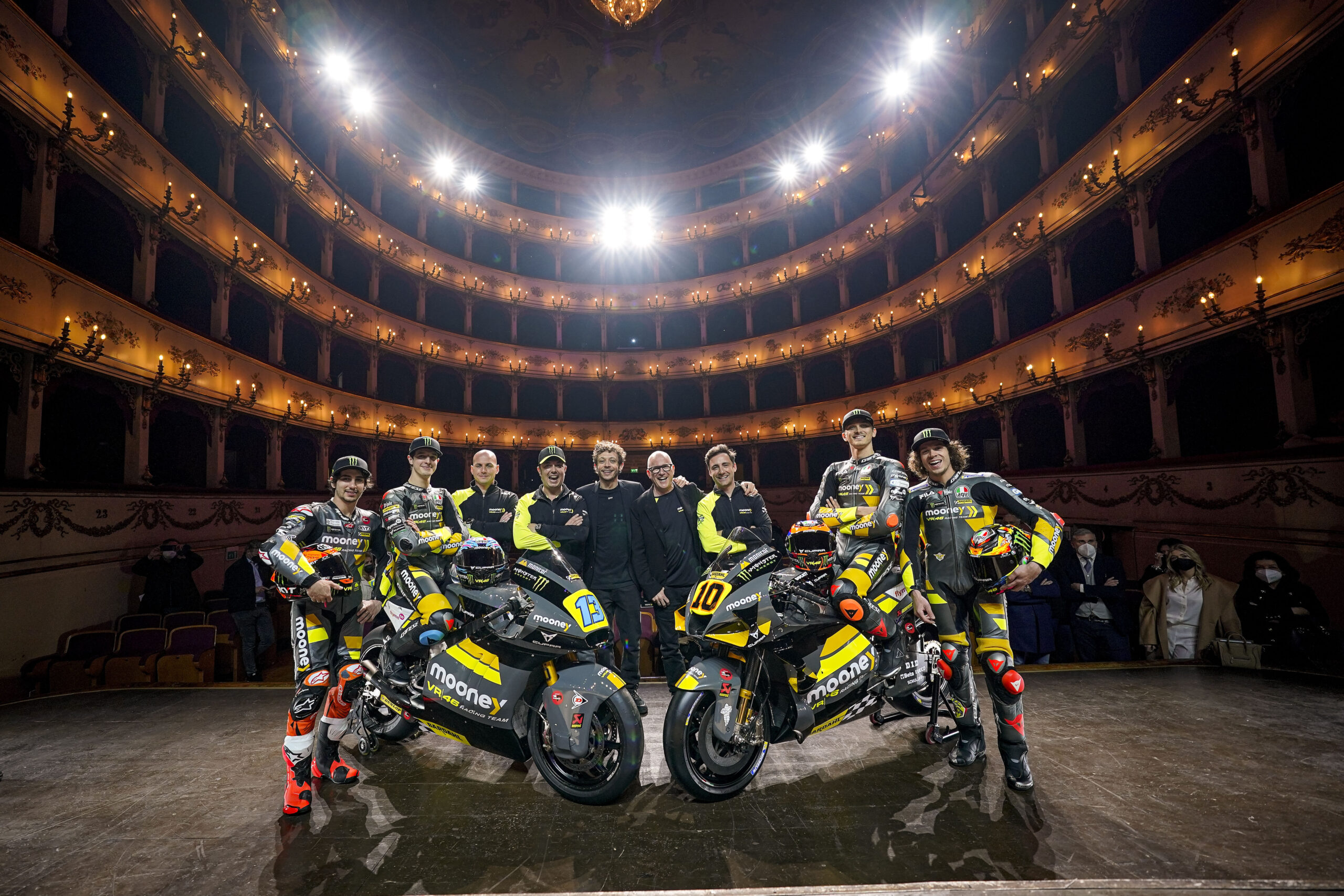 VR46 mostra pintura para temporada 2022 da MotoGP em evento na Itália Lançamento VR46 - MotoGP 2022
