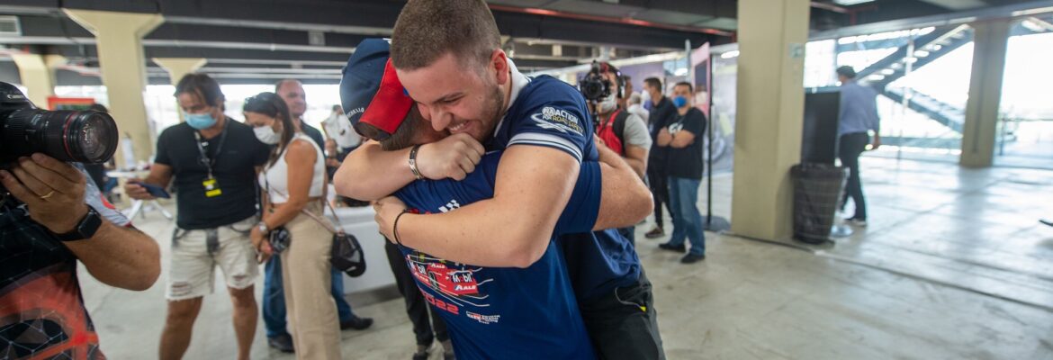Dudu Barrichello comemora chegada de irmão Fefo à Full Time na F4 Brasil: “Nossa casa”