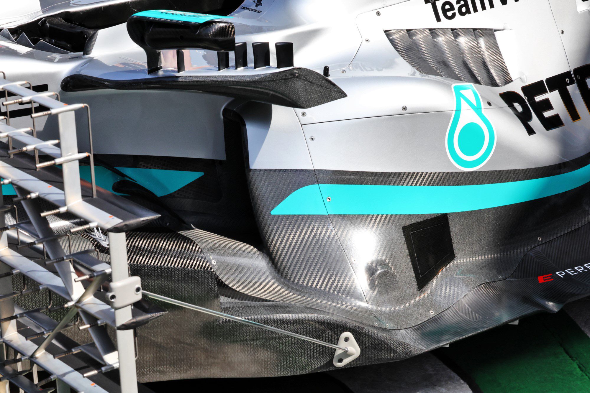 Fotos: Mercedes traz design radical do sipepod para os testes da F1 no Bahrein Mercedes W33, sidepods, F1 2022