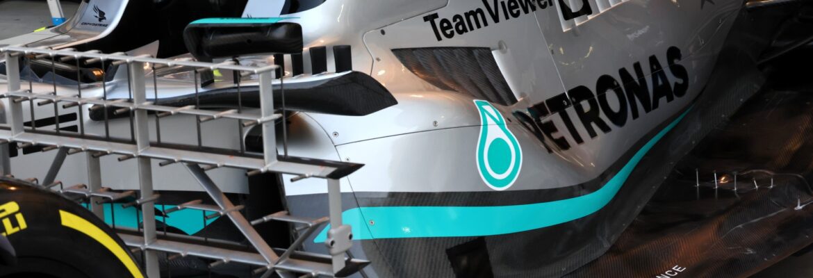 Podcast Em Ponto: primeiro dia de testes da F1 no Bahrein, o novo Mercedes W13B e mais…