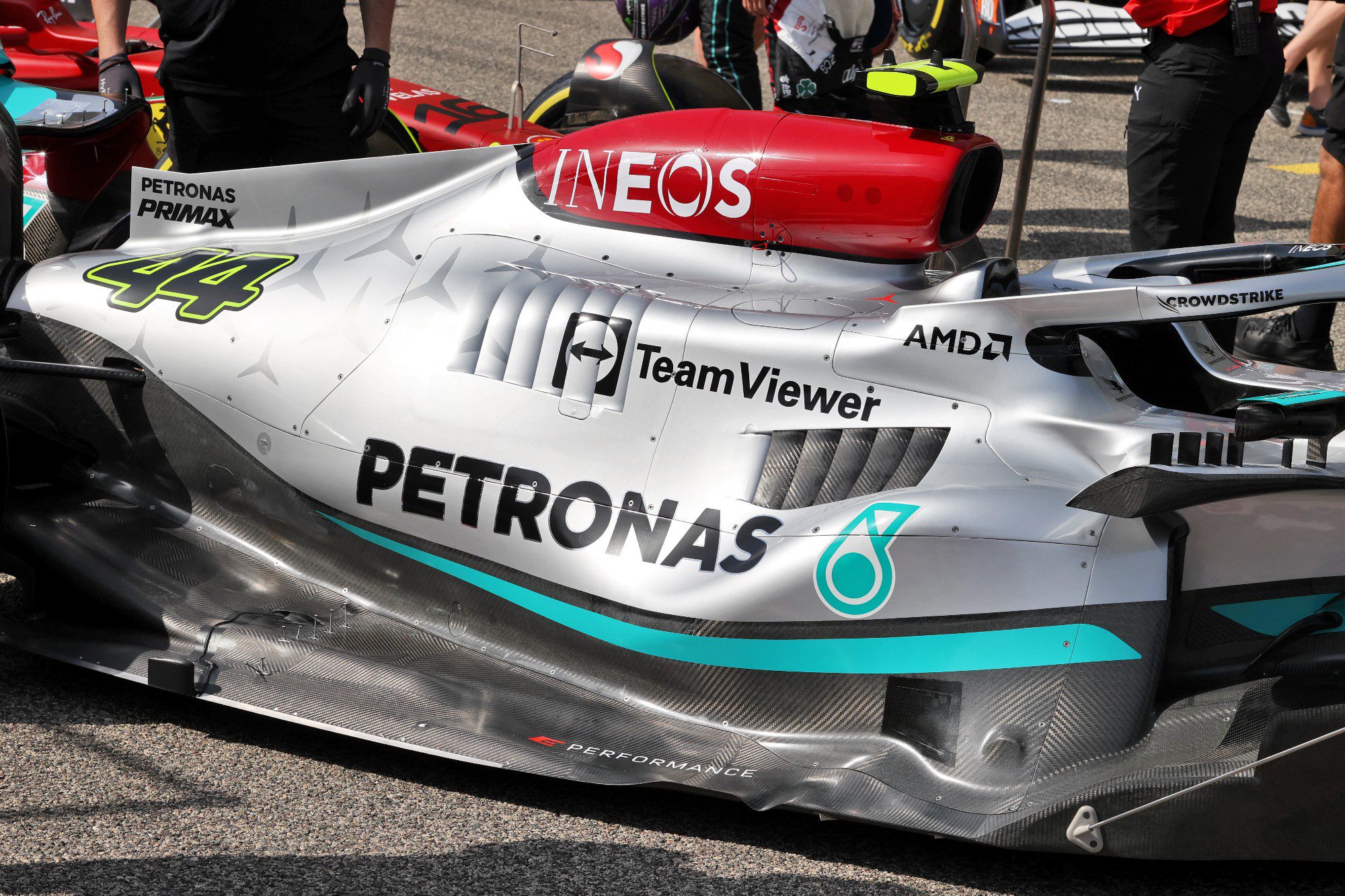 Fotos: Mercedes traz design radical do sipepod para os testes da F1 no Bahrein Mercedes W33, sidepods, F1 2022