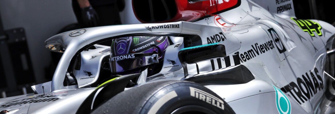 Hamilton critica novos pneus da Pirelli para a F1 Hamilton critica novos pneus da Pirelli para a F1