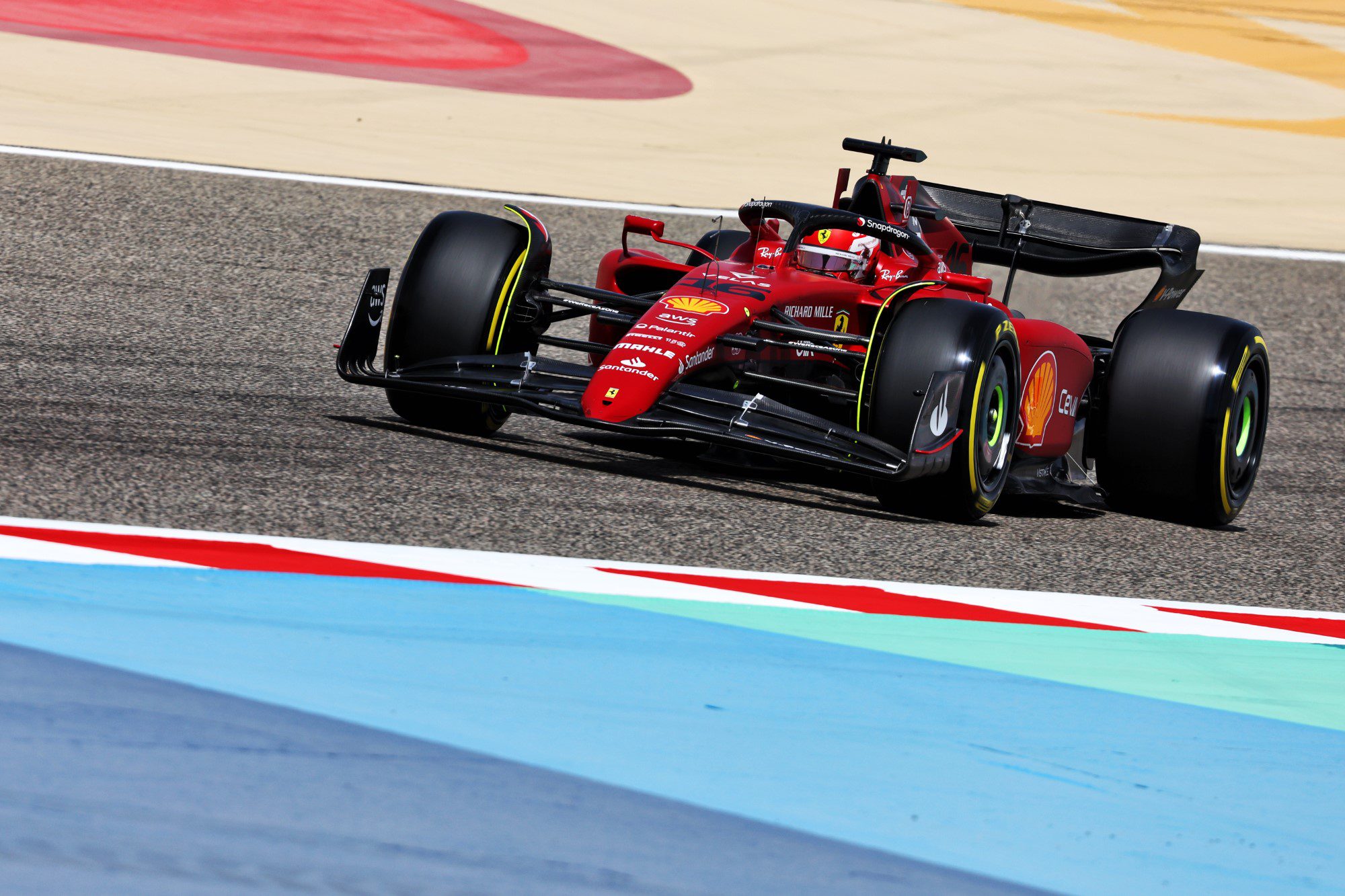 Galeria: confira as fotos do primeiro dia dos testes da F1 no Bahrein