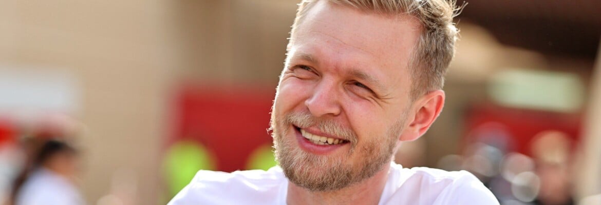 “Tem sido uma montanha-russa”, resume Magnussen após a qualificação do GP do Bahrein de F1