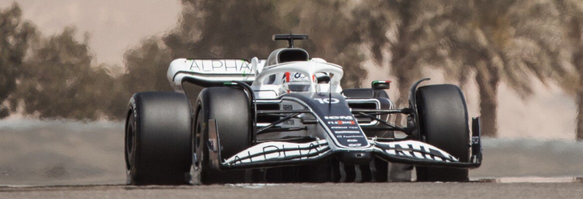 Gasly faz melhor tempo e lidera primeiro treino livre do GP do Bahrein da F1