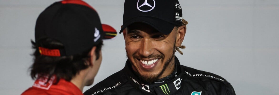 Hamilton diz que Mercedes F1 fez um trabalho melhor do que a Red Bull Hamilton diz que Mercedes F1 fez um trabalho melhor do que a Red Bull