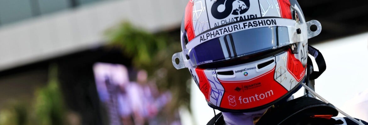 Gasly comenta sobre FIA verificar roupas íntimas dos pilotos da F1 Gasly comenta sobre FIA verificar roupas íntimas dos pilotos da F1