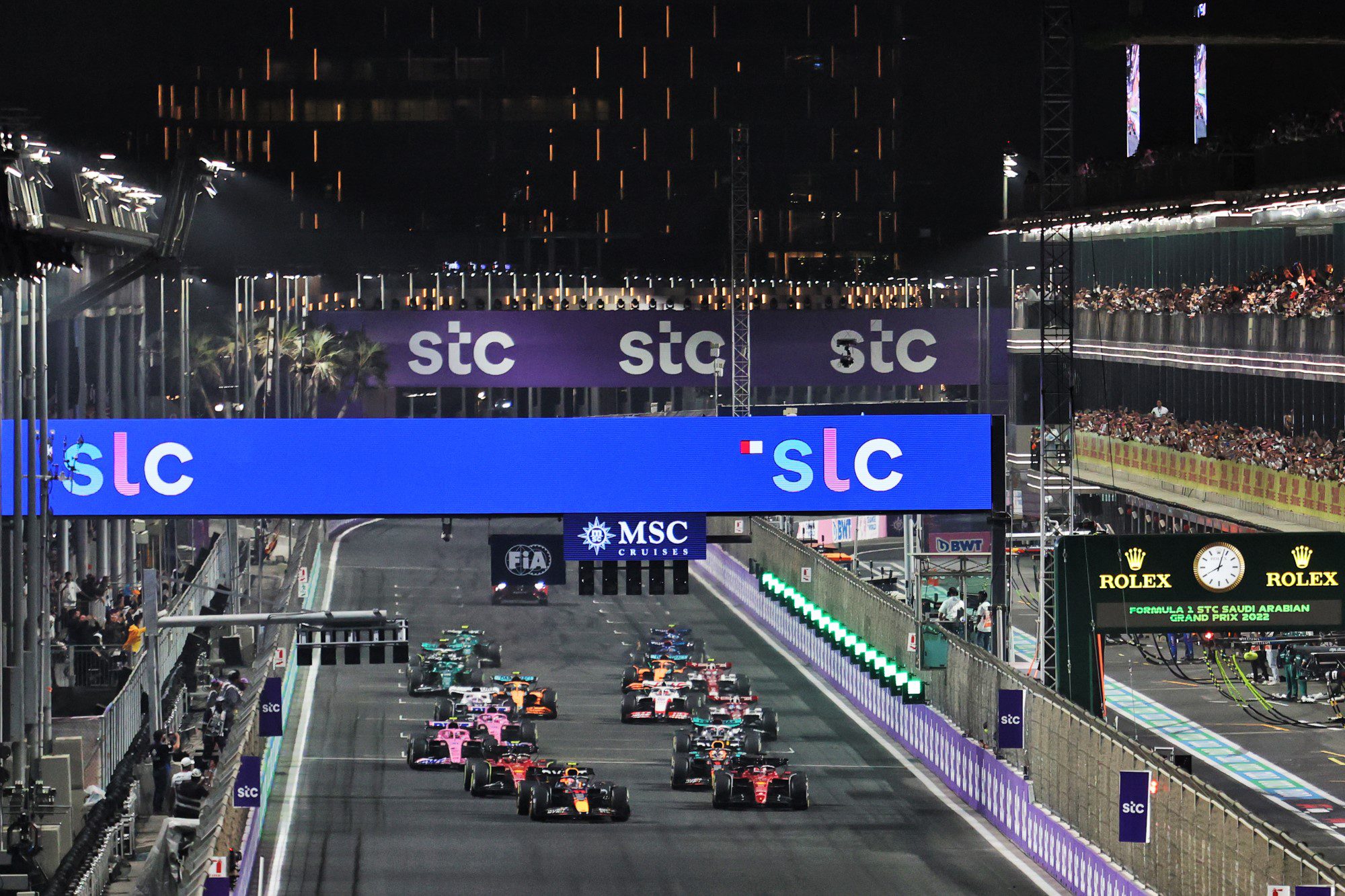 Galeria: as imagens do GP da Arábia Saudita com vitória de Verstappen na F1 F1 2022, Arábia Saudita, Largada