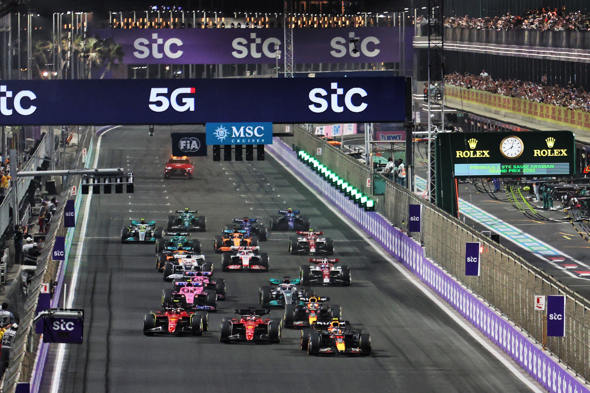 Galeria: as imagens do GP da Arábia Saudita com vitória de Verstappen na F1 F1 2022, Arábia Saudita, Largada