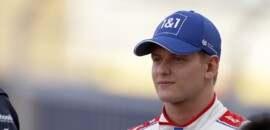Haas negociará uma renovação de contrato com Schumacher só depois das férias da F1
