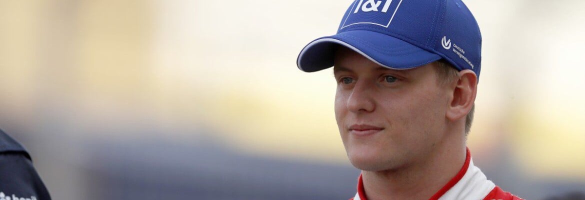 Schumacher diz que falta de componentes o impede de competir no GP da Arábia Saudita