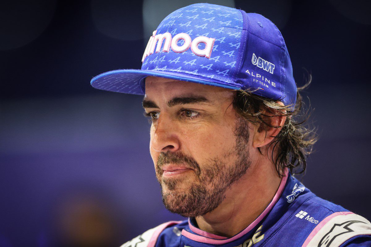 Tras un malentendido con el ingeniero, Alonso espera una carrera complicada en España