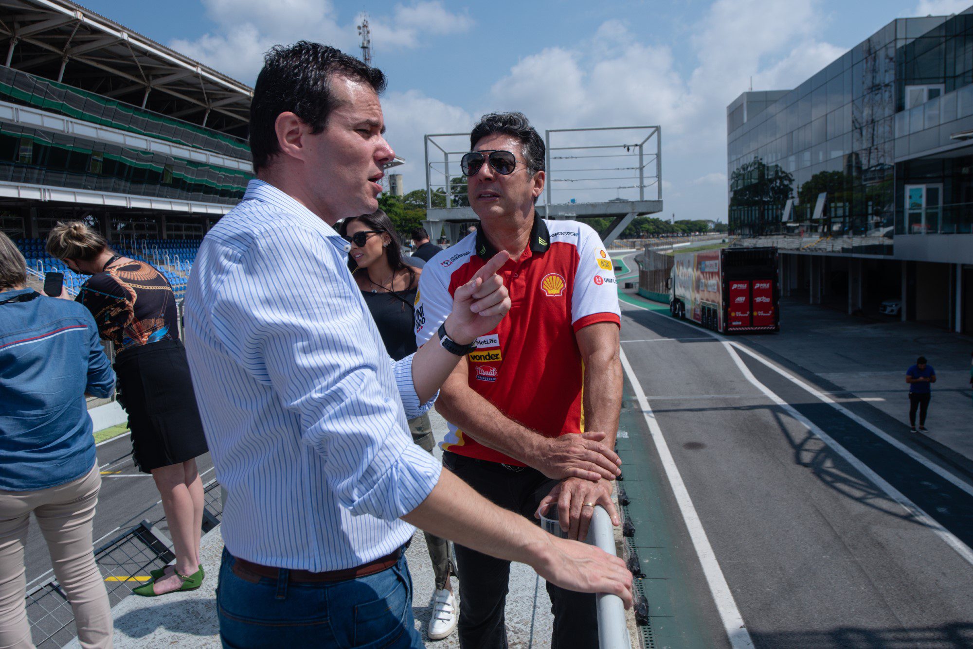 Universal Automotive: do mercado automotivo para conquistas no automobilismo Universal Automotive: do mercado automotivo para conquistas no automobilismo