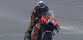 Oliveira supera Miller no início e vence molhado GP da Indonésia da MotoGP