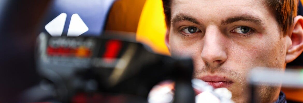 Ex-piloto compara comportamento e direção de Verstappen com Schumacher e Senna