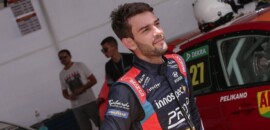 Enzo Gianfratti testa Cupra Leon do TCR South America no Velocitta